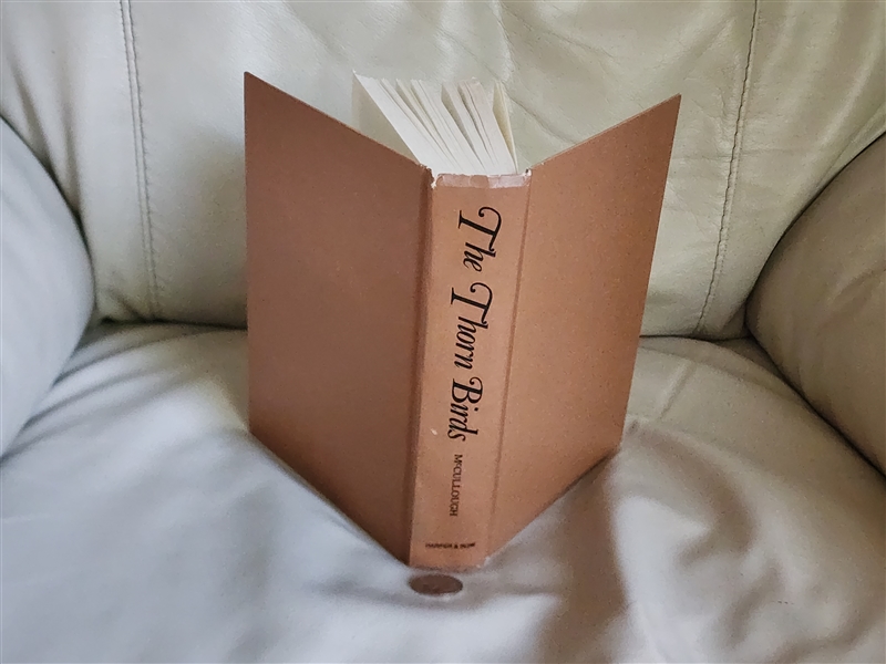 Preowned 1977 The Thorn Birds novel book