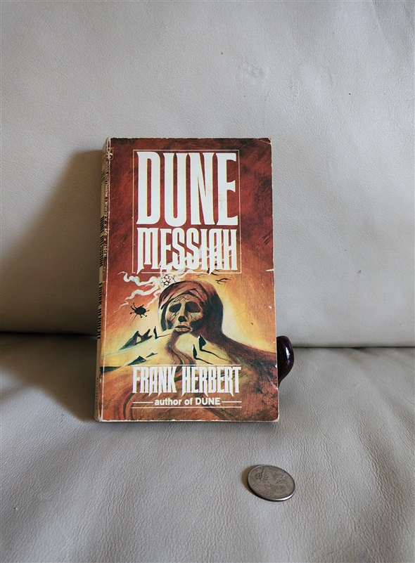 Front cover of Dune Messiah by Frank Herbert Berkeley Medallion edition