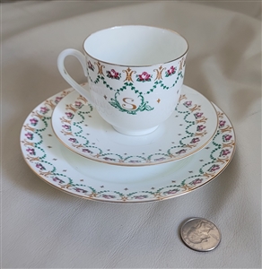 Lomonosov Russian porcelain teacup saucer plate multicolor elegant design collectible