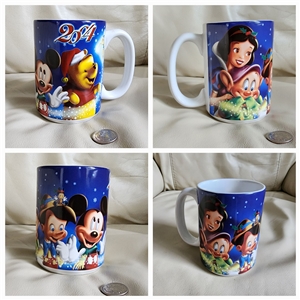 2004 Disney Store porcelain mug featuring Mickey Mouse Winnie the Pooh Snow White and friends