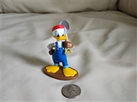 Colorful Disney 3 in Donald Duck with a shawl toy decor