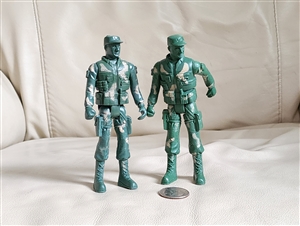 Camo military soldiers toy articulated figures