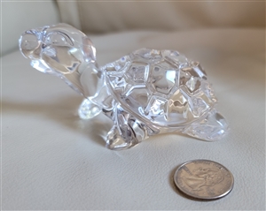 Faceted 24 percent lead crystal turtle figurine by Princess House with raised head and original foil sticker preowned