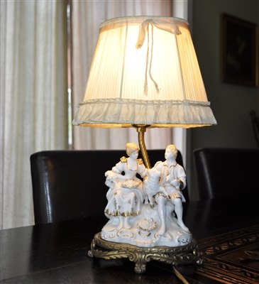 Figurine Lamp 1940s Boudoir Lamp Mid-Century Colonial Couple Porcelain Ceramic includes shade and bulb EXCELLENT Condition