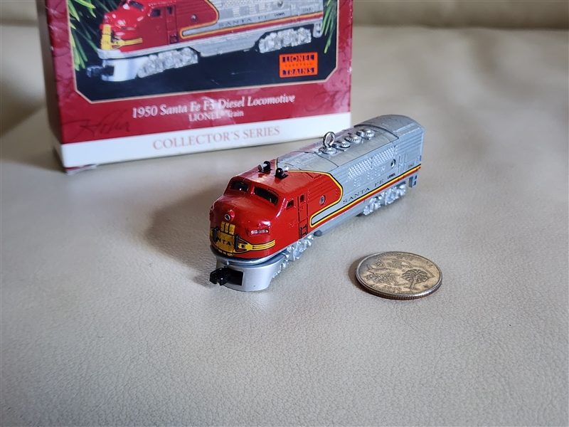 Hallmark Keepsake 1997 Lionel 1950 Santa Fe F3 diesel locomotive die cast metal ornament in original box with shelf wear