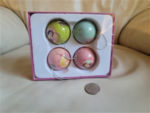 Vintage 2007 Disney Princess 4 round ball plastic decoupage ornament set boxed in original packaging