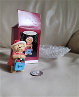 Hallmark Keepsake 1993 MOM bear Christmas ornament collectible Christmas decor