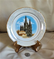 Vintage Nurnia Spanish porcelain decorative plate with Catedral de Burgos and lusterware border