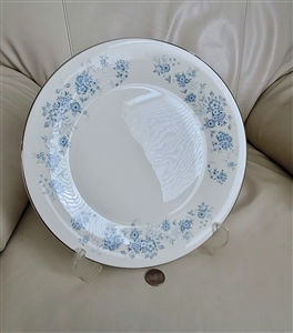 Royal Doulton Michelle pattern 10-5/8 inch fine bone porcelain dinner plate with blue floral sprays and platinum rim