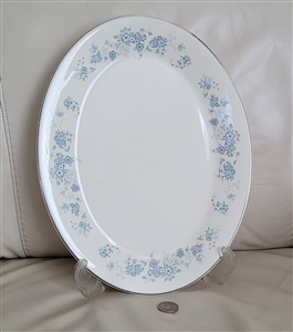 Royal Doulton Michelle pattern porcelain large oval serving platter with blue floral sprays and platinum rim