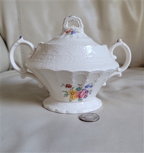 Spode Jewel Copeland porcelain lidded sugar bowl featuring Ann Hathaway floral pattern embossed lace texture and dual handles from the 1930s