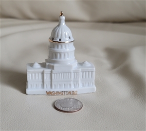 US Capitol building shaker from Japanese porcelain vintage table setting accessory collectible shaker