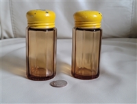 Japanese amber glass geometrical design shakers