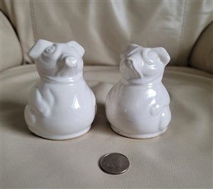 Calif USA pigs salt and pepper shakers porcelain table setting collectible accessories and gifts