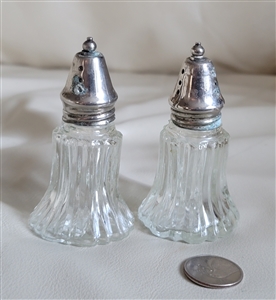 Vintage pressed glass set of salt pepper shakers