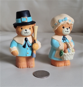 ENESCO giftware plastic pilgrims shakers for thanksgiving and other holidays colorful bears