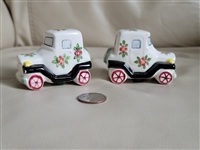 Porcelain cars automobiles vintage shakers Japan collectible table setting accessories