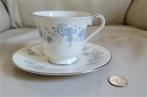 Doulton porcelain H5078 Michelle teacup saucer set England fine bone china tableware blue floral pattern