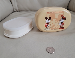 Disney vintage bento box with tupperware inside collectible storage box lunchbox