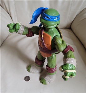 Viacom Articulated 2012 Playmates Leonardo action figure with blue bandana standing upright