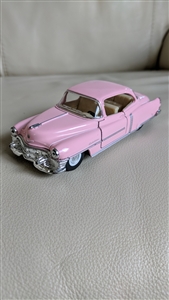 Kinsmart 1953 Cadillac Series 62 1/43 scale 2012 vintage collectible diecast car models