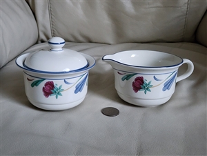 Lenox Poppies on Blue porcelain creamer and lidded sugar bowl set made in USA