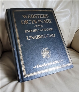 Webster Dictionary of the English Language 1977 in green hardcover collectible