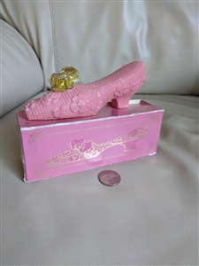 Vintage 1972 pink lady slipper perfumed soap and bow shaped perfume bottle with original box