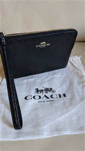 COACH genuine Pebble Black Pvc design wristlet