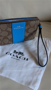 COACH genuine Brown Signature Pvc design wristlet