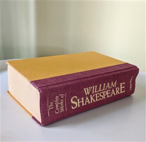 preowned vintage classic drama poetry anthology book The Complete Works of William Shakespeare 1979 Gramercy edition spine and cover
