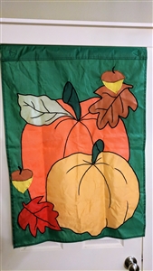 Vintage 1995 Ace outdoor nylon flag featuring autumn pumpkins acorns and fall leaves on a green background