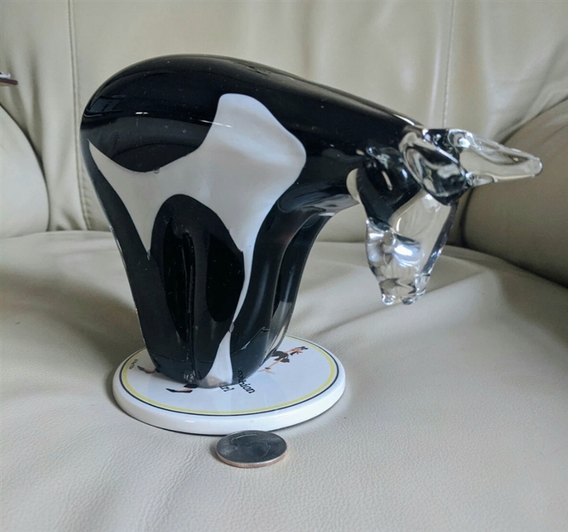 Fifth Avenue Crystal handmade black and white cased art glass bull figurine