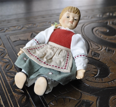 Berta Hummel 2001 Goebel soft body porcelain doll