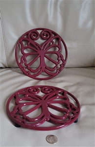 Beautiful red color round 8" trivets hot plates