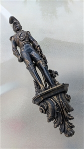Pre-owned vintage 1965 Burwood plastic mold wall hanging of a Napoleonic Cavalry Dragoon soldier in gold and brown finish