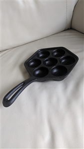 Cast iron egg or muffins 7 slots cooking pan vintage kitchen accessories