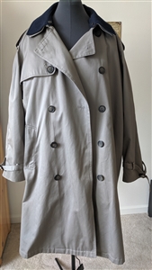 Vintage Lauren Ralph Lauren mens olive green trench coat size 42R with lining