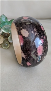 preowned vintage 1990s charcoal floral decoupage wooden bangle bracelet