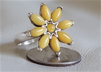 preowned vintage 1990s polish artisan sterling silver statement ring with multiple butterscotch baltic amber floral inserts