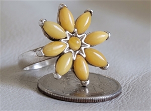 preowned vintage 1990s polish artisan sterling silver statement ring with multiple butterscotch baltic amber floral inserts
