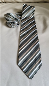 Geoffrey Beene elegant men silk necktie in striped multicolor elegant pattern