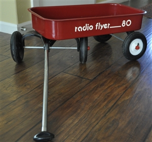 Red wagon Radio Flyer 80