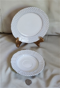 Royal Norfolk blue calico floral porcelain plate set on display stand