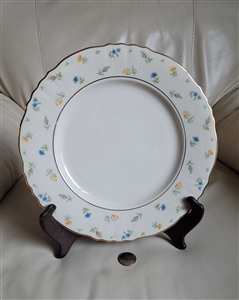 Suzanne dinner plate by Syracuse USA porcelain collectible elegant table setting accessories kitchen collectibles