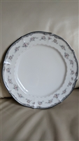 Noritake Traviata porcelain dinner plate amazing table serving accessories vintage decor