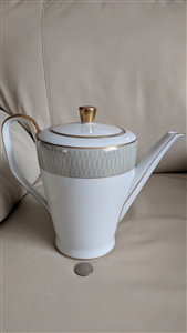 Rosenthal Continental 3339 Bettina Green Band Teapot with Gold Handle