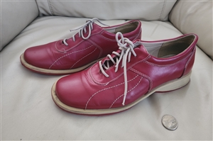 EKSBUT Italian red leather women shoes sz 38 EU 8 US elegant casual ware vintage