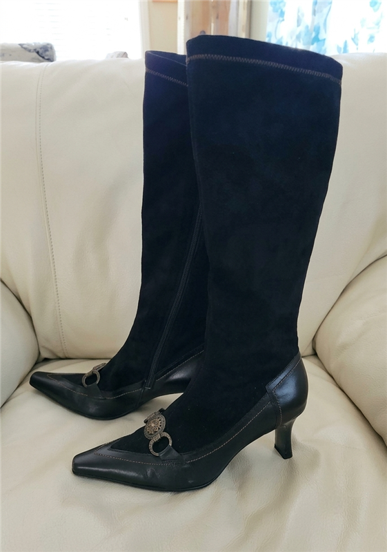 Peter Kaiser vintage leather and suede boots with medallion accent