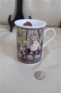 Boyds Bear porcelain collector mug with Harvesting Hunay bee and honey hive theme by Danbury Mint